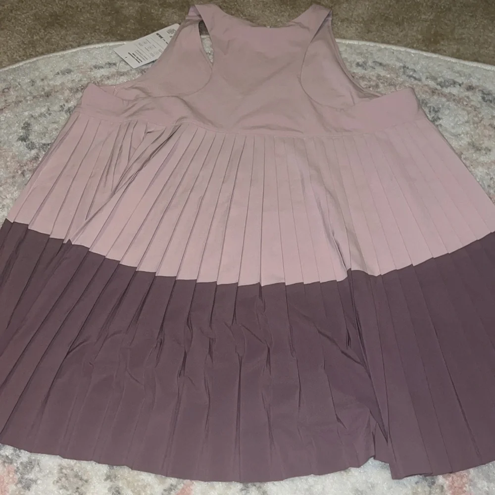 NWT! Athleta tank - Picture 2 of 5